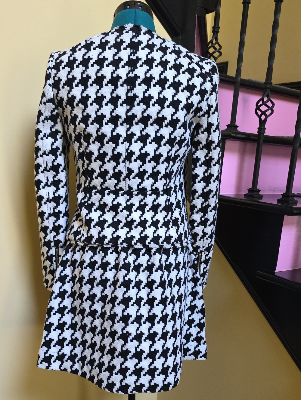 Never Worn QMack Houndstooth Jacket & Skirt Suit Set - SZ S - Picture 3 of 8